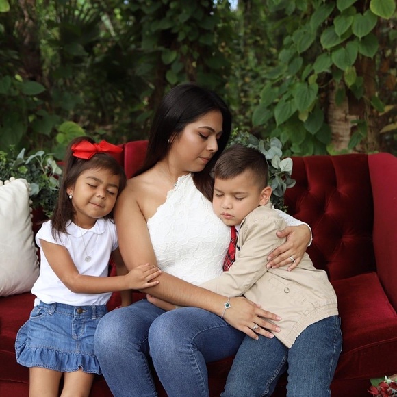 ❤️ This post to get notified when I go live!!!! - Picture 5 of 6